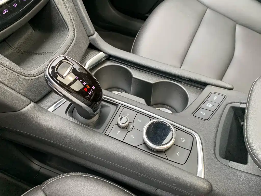 Cadillac XT6 — миниатюра 21