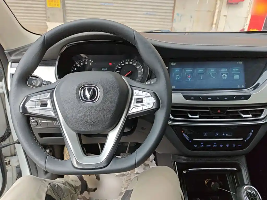 Changan CS35PLUS — миниатюра 10