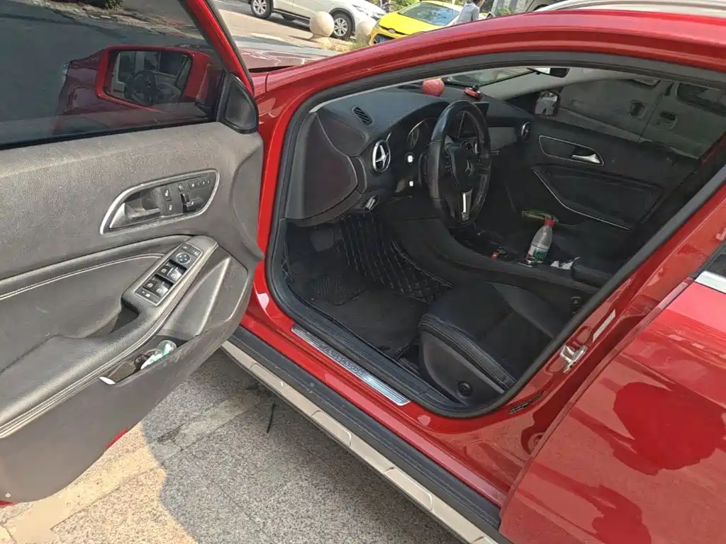 Mercedes-Benz GLA — миниатюра 16
