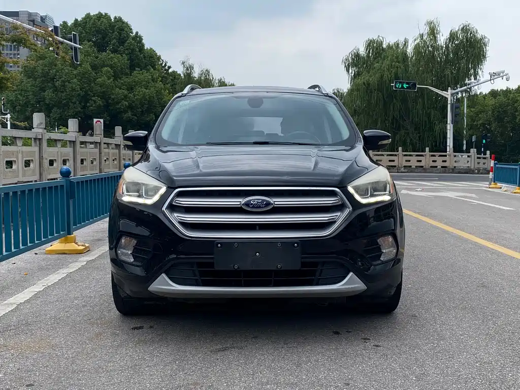 Ford Kuga — миниатюра 2