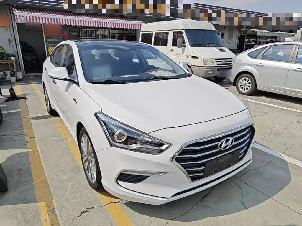 Hyundai Mistra — миниатюра 4