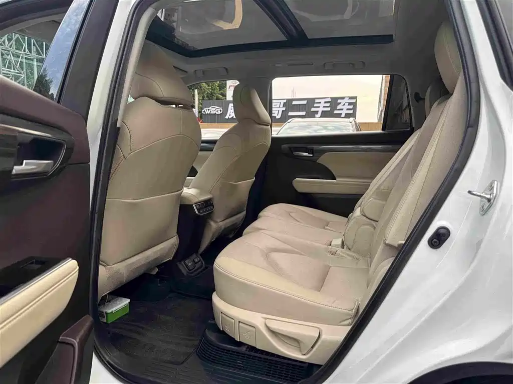 Toyota Highlander — миниатюра 16
