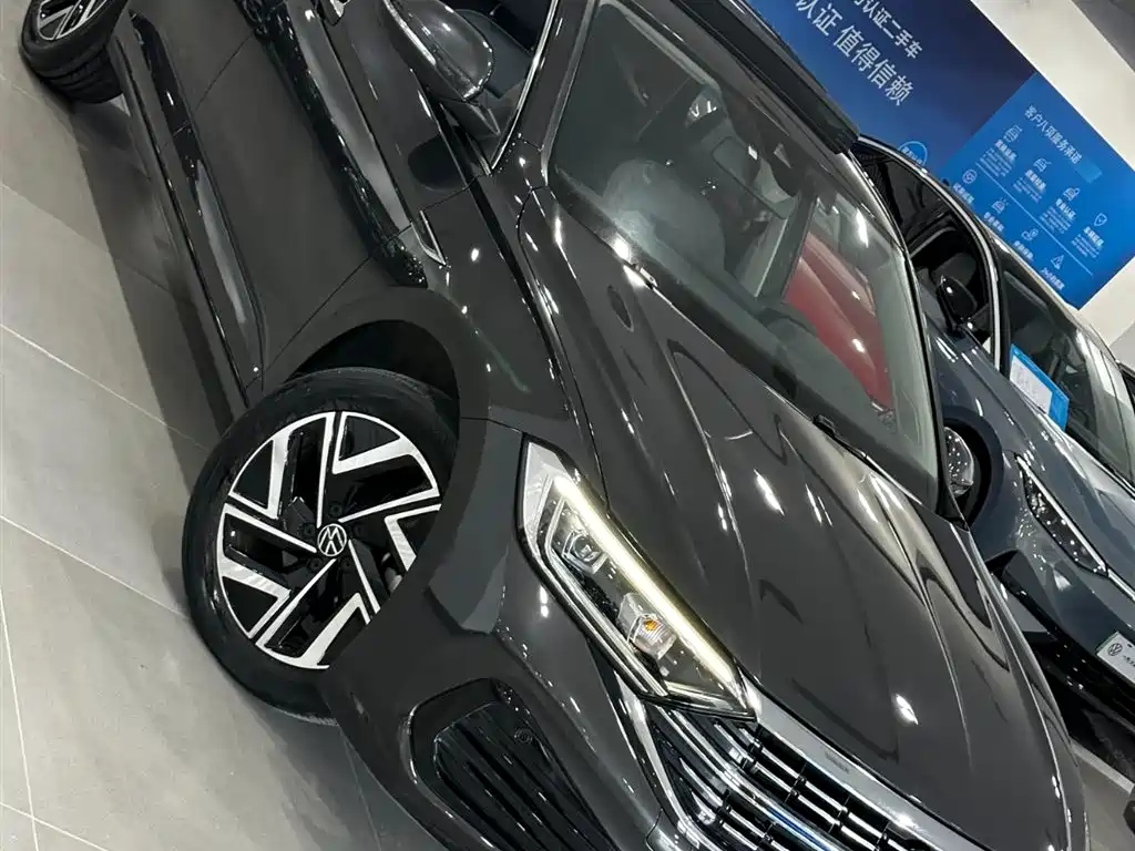 Volkswagen Sagitar — миниатюра 25