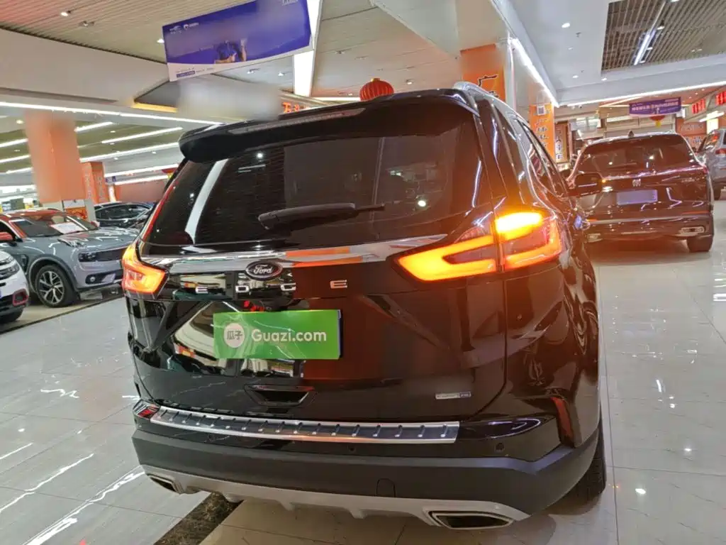 Ford Edge — миниатюра 6