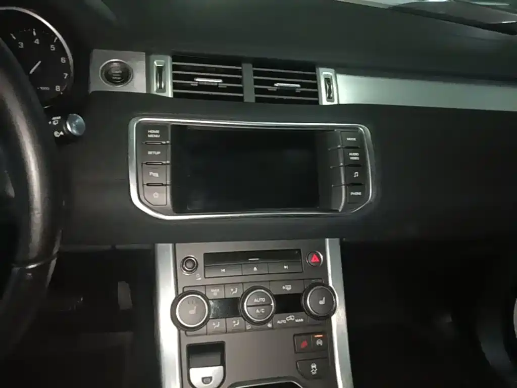 Land Rover Evoque — миниатюра 13