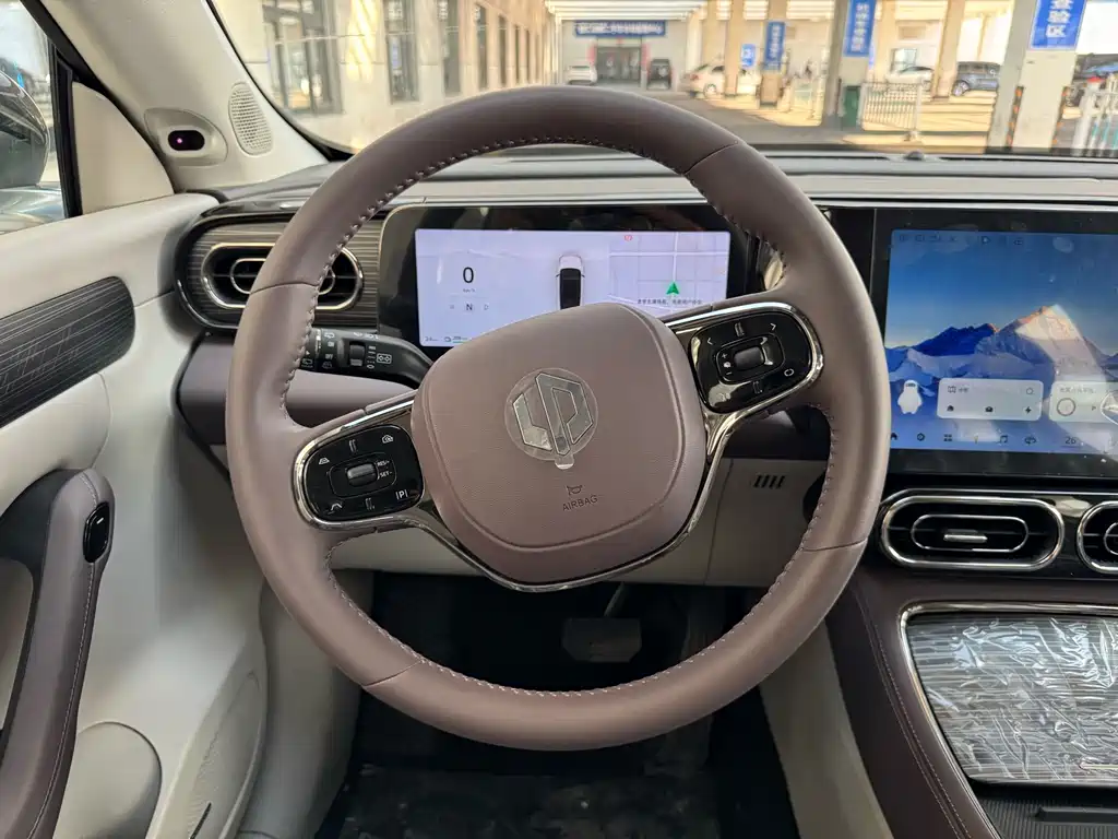 Leapmotor Leapmotor C11 — миниатюра 7