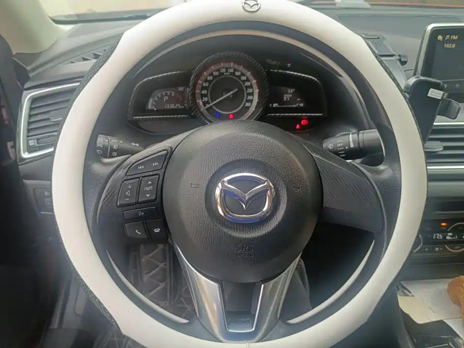 Mazda 3 Axela — миниатюра 15