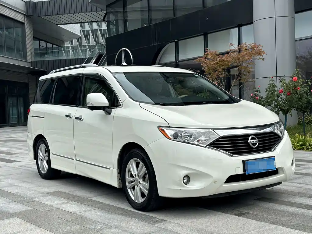 Nissan Quest — миниатюра 3