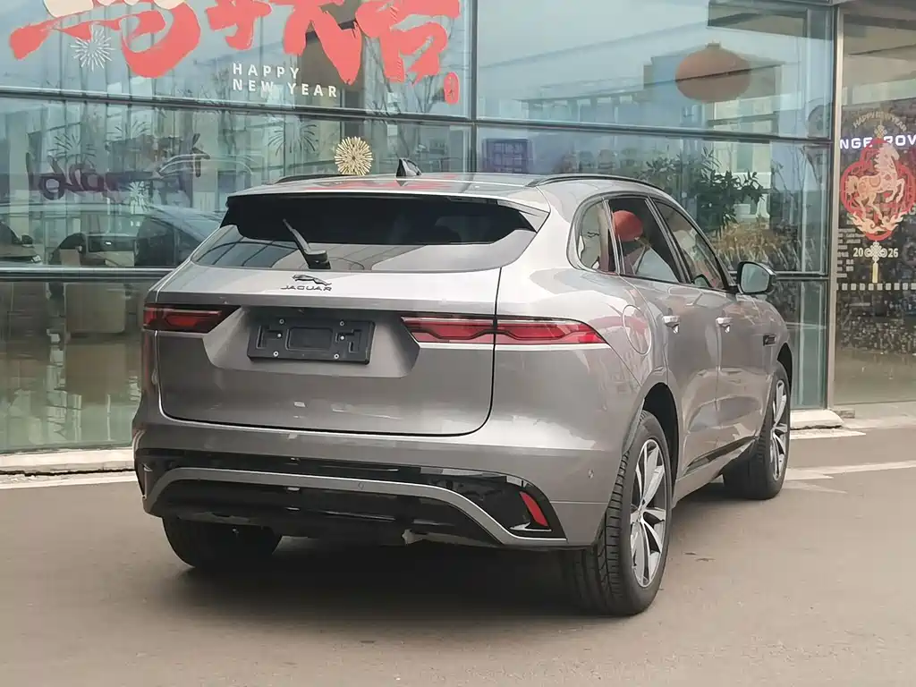 JAGUAR F PACE