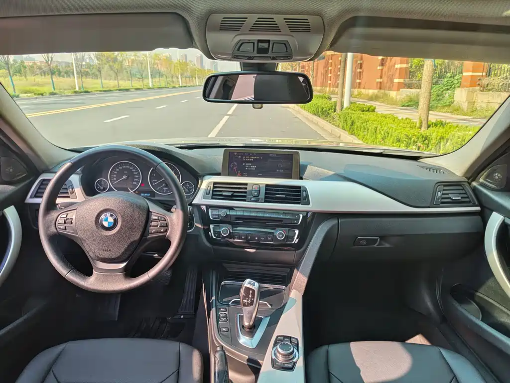 BMW 3 Series — миниатюра 22