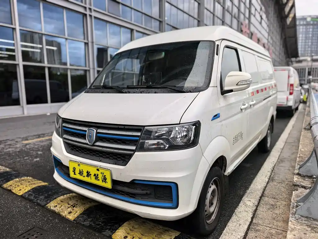 Jinbei Hiace EV 2022