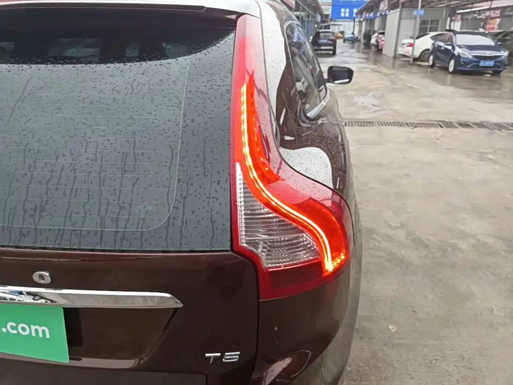 Volvo XC60 — миниатюра 8