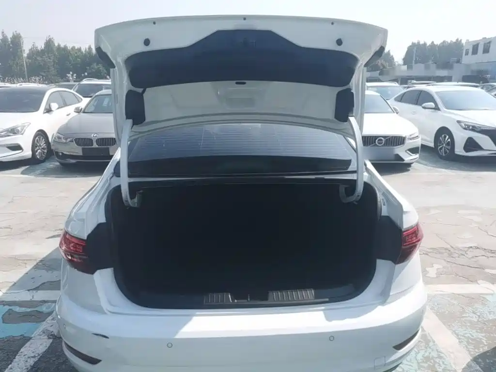 Volkswagen Sagitar — миниатюра 19