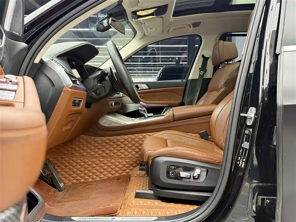 BMW X7 — миниатюра 8