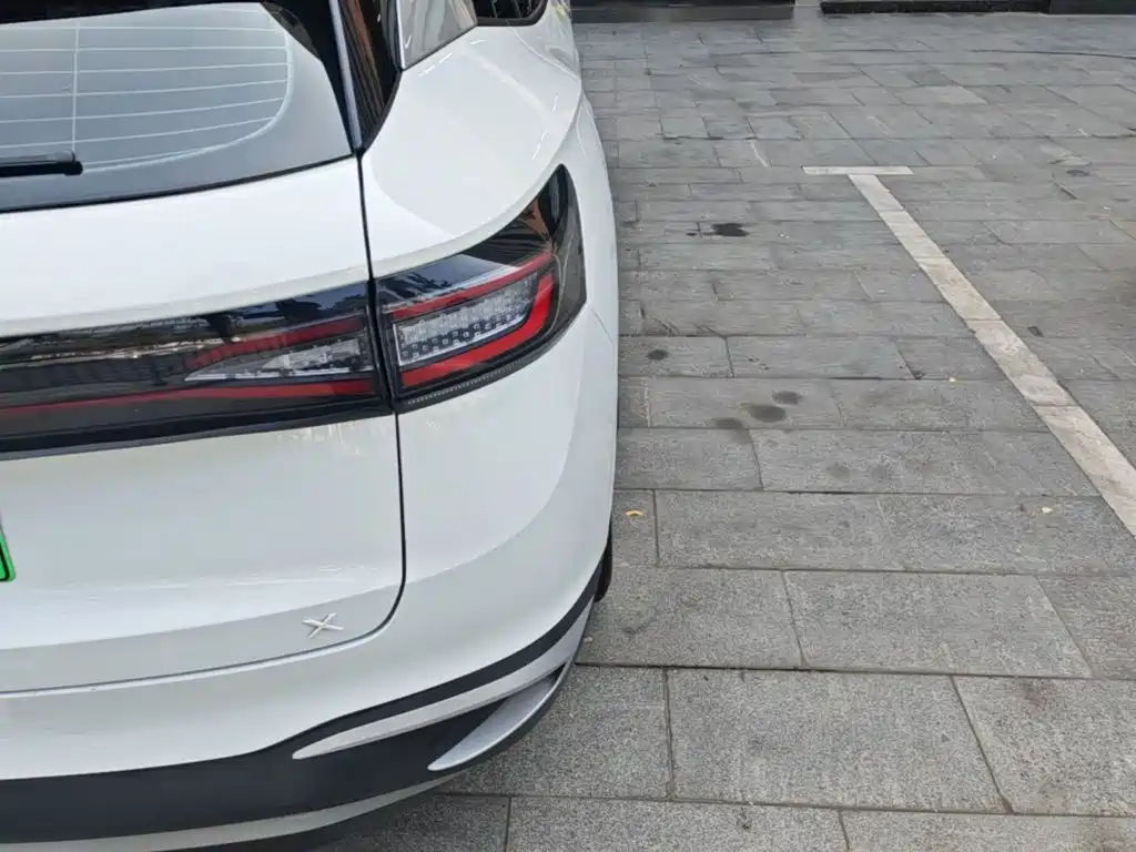 Volkswagen ID.4 X — миниатюра 8