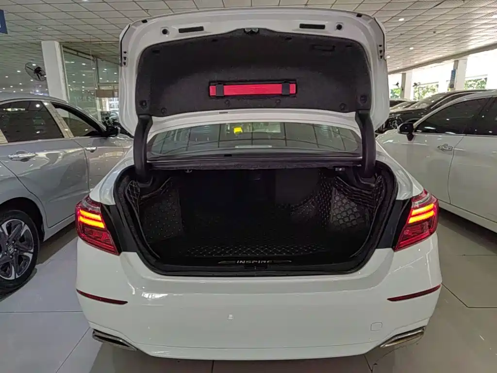 Honda Inspire — миниатюра 19