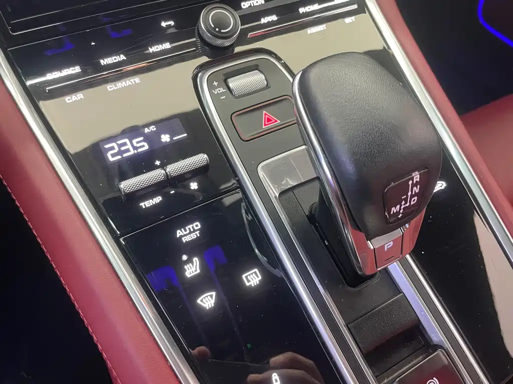 Porsche Panamera — миниатюра 9