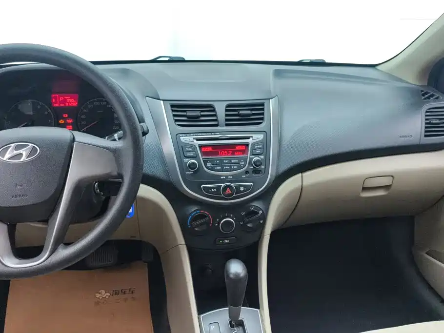 Hyundai Verna — миниатюра 13