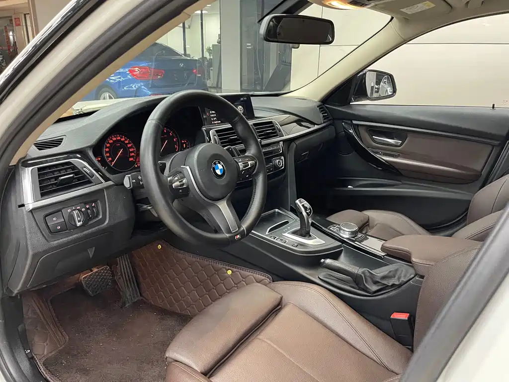 BMW 3 Series — миниатюра 3