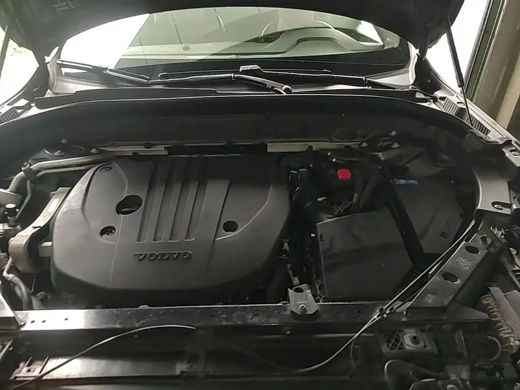 Volvo XC60 — миниатюра 25