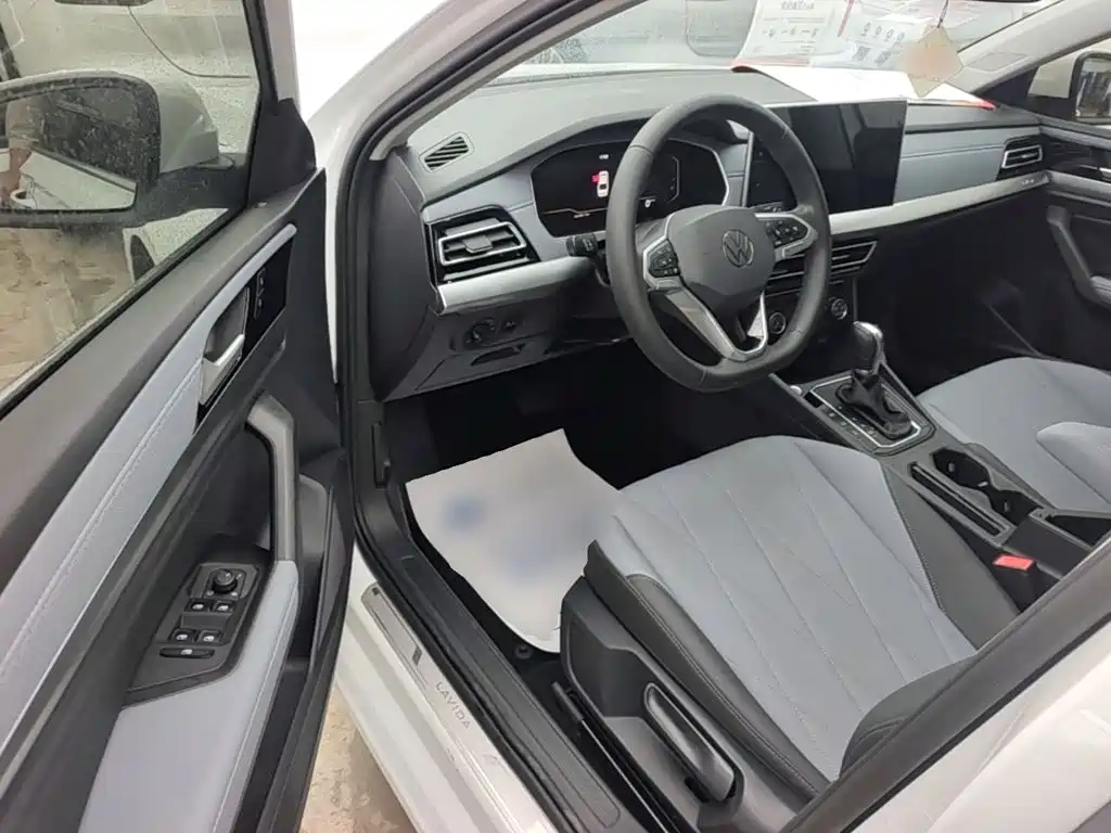 Volkswagen Lavida — миниатюра 16
