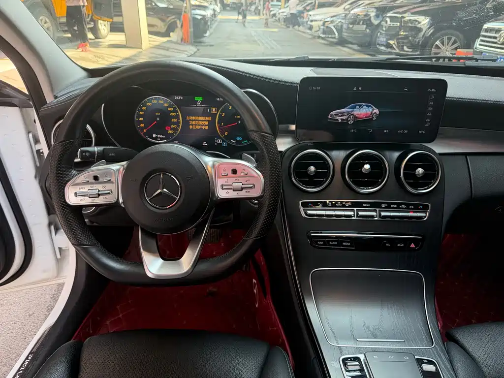 Mercedes-Benz C-Class — миниатюра 12