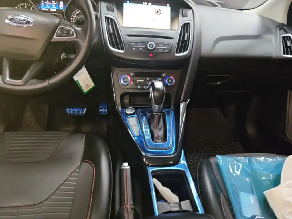 Ford Focus — миниатюра 14