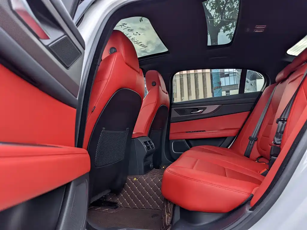 Jaguar XEL — миниатюра 8