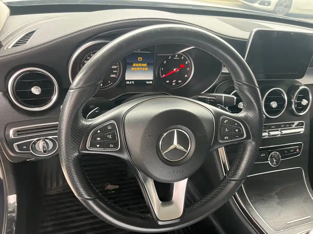 Mercedes-Benz C-Class — миниатюра 10