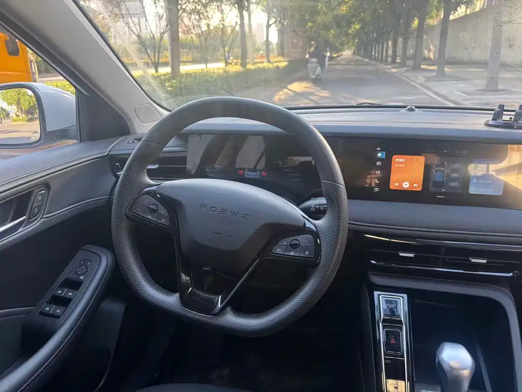 Roewe i5 — миниатюра 9