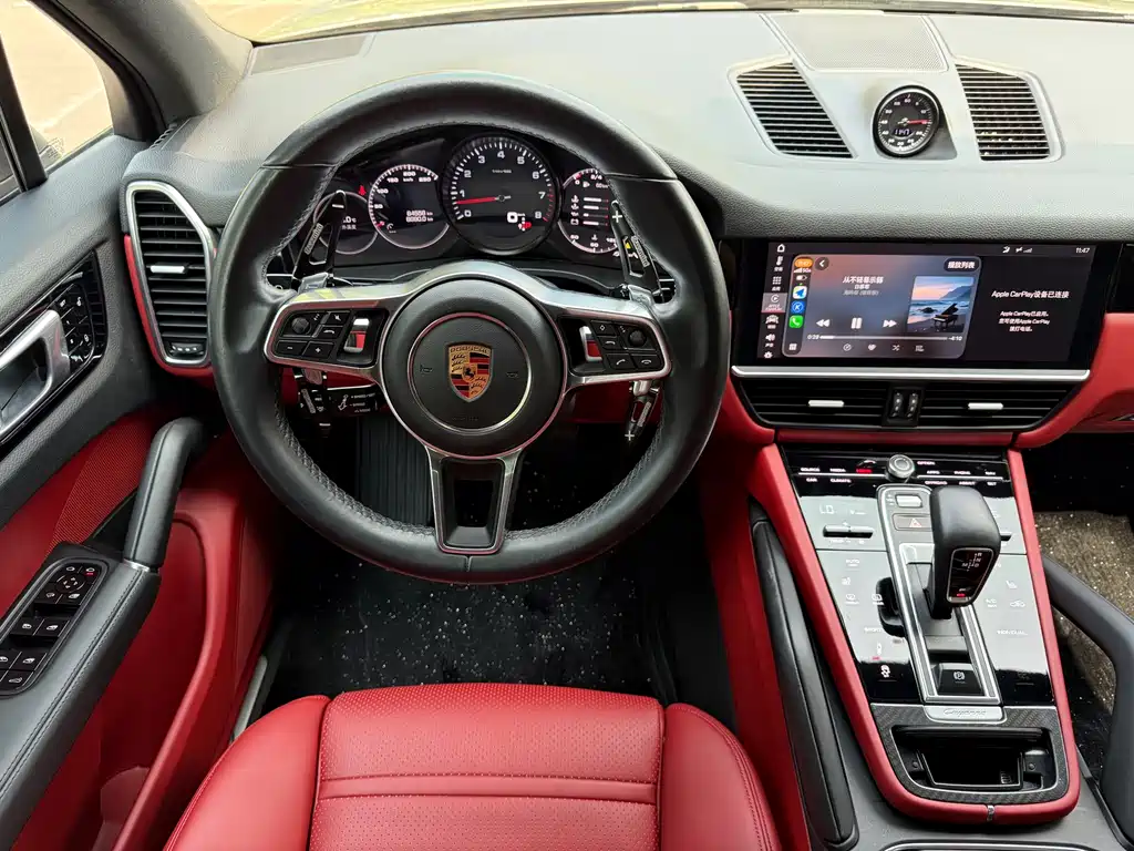 Porsche Cayenne — миниатюра 8