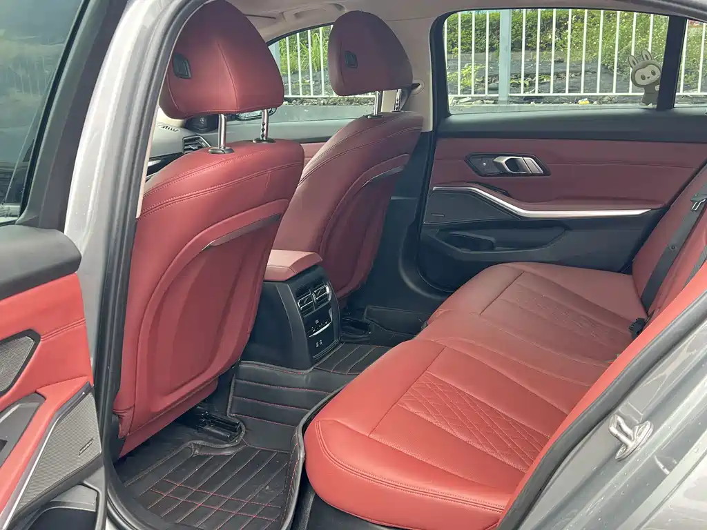 BMW 3 Series — миниатюра 6