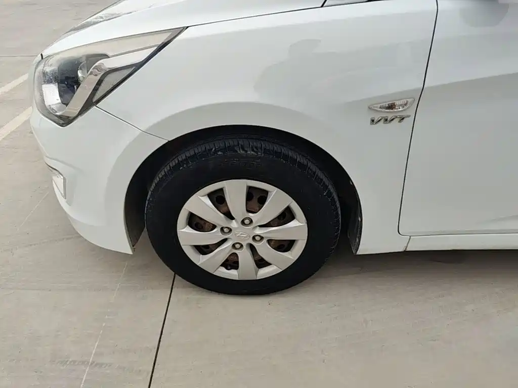 Hyundai Verna — миниатюра 23