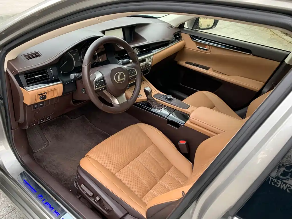Lexus ES — миниатюра 3
