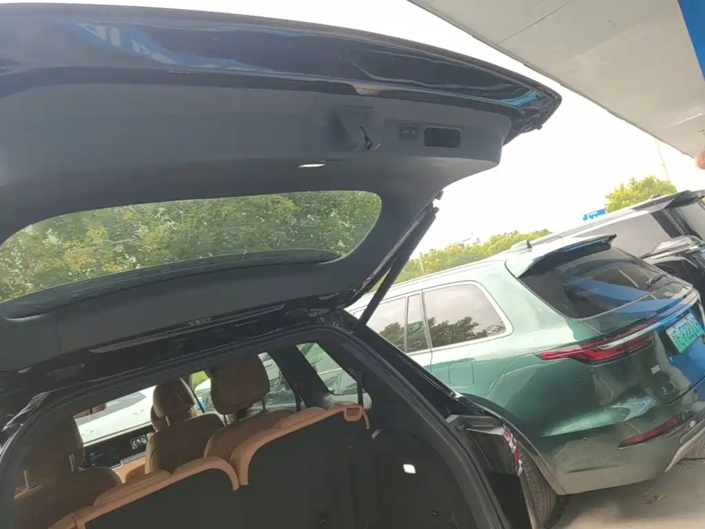 Li Auto Li ONE — миниатюра 19