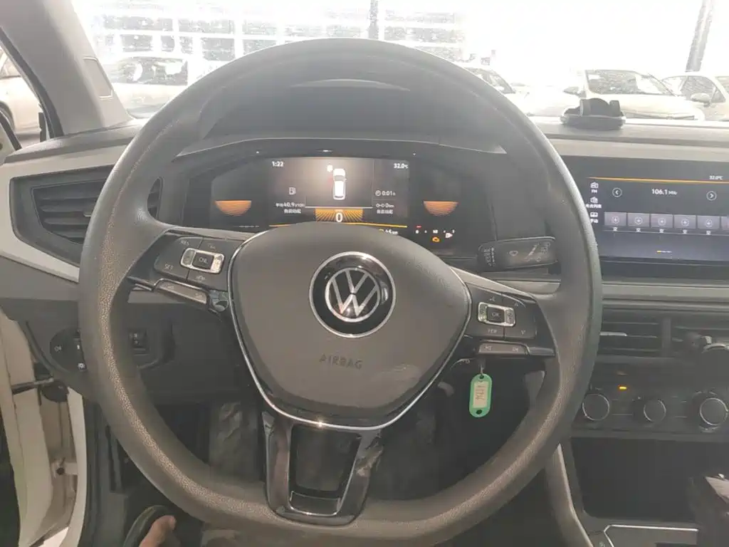 Volkswagen Polo — миниатюра 11