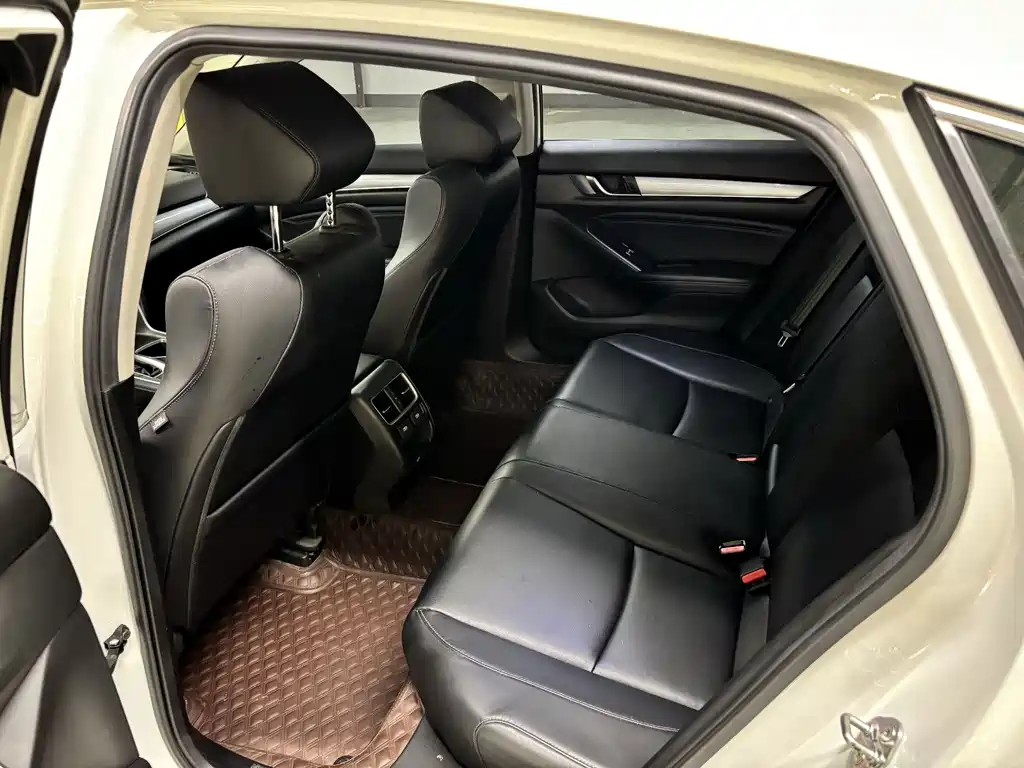 Honda Accord — миниатюра 4