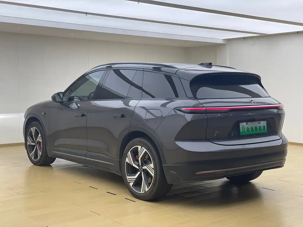 NIO ES6 — миниатюра 7
