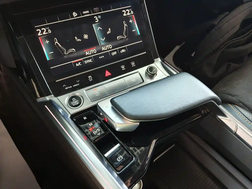 Audi e-tron — миниатюра 14