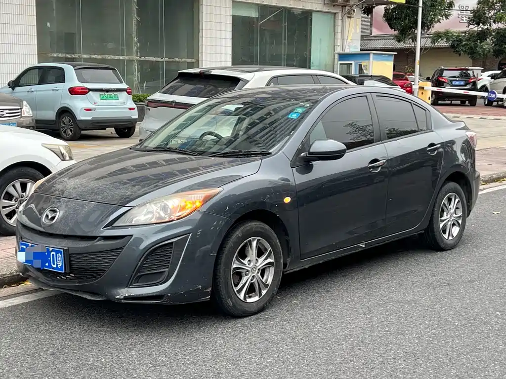 Mazda 3 Xingcheng 2012