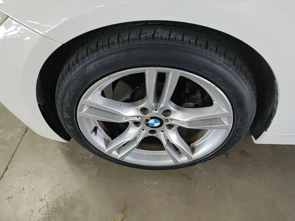 BMW 3 Series — миниатюра 23