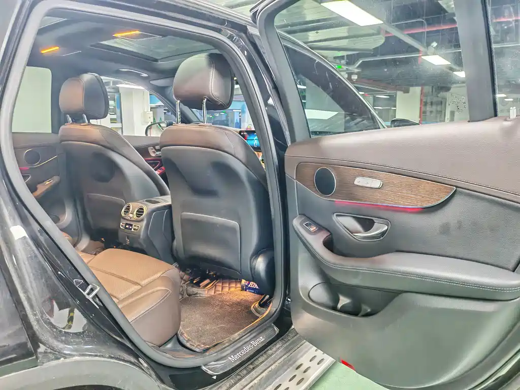 Mercedes-Benz GLC — миниатюра 8