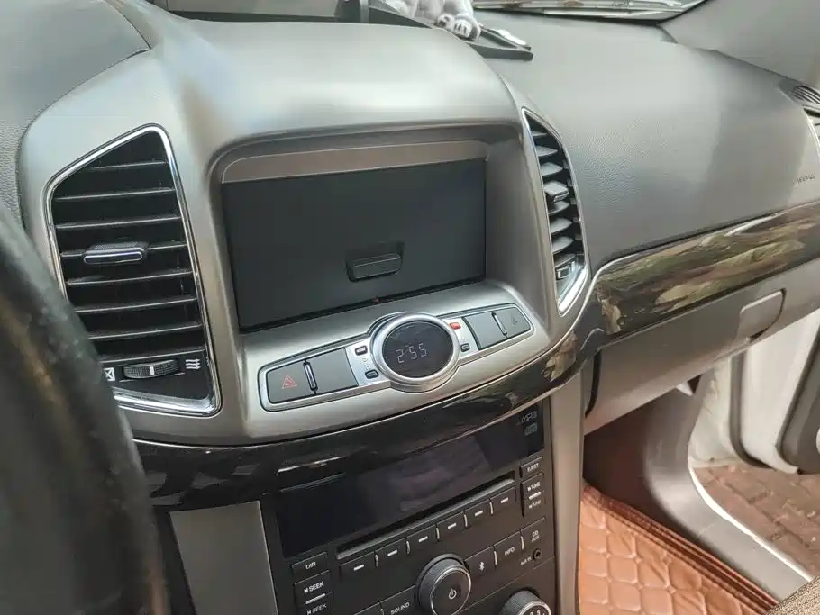 Chevrolet Captiva — миниатюра 13