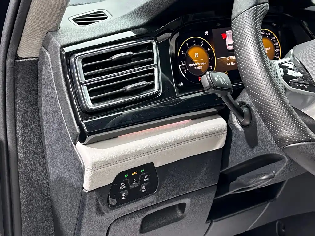 Volkswagen Teramont — миниатюра 11
