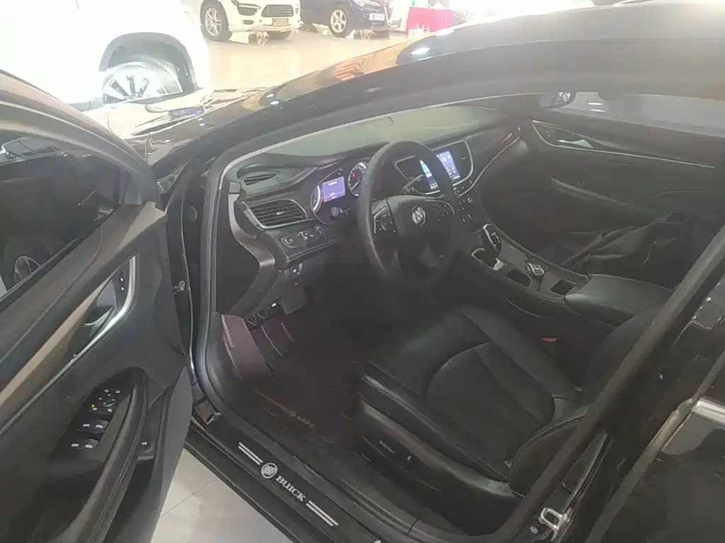 Buick LaCrosse — миниатюра 16