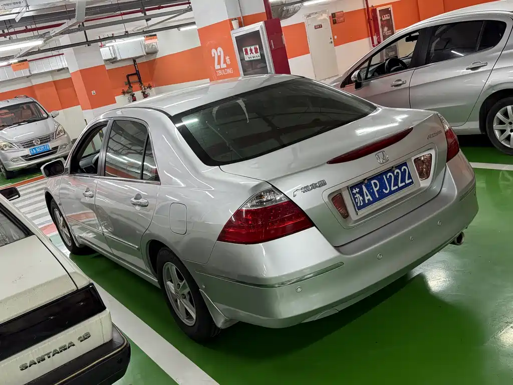 Honda Accord — миниатюра 5