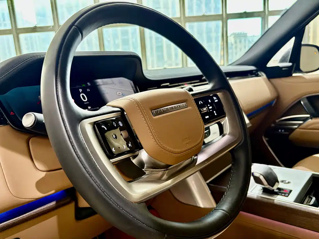 Land Rover Range Rover — миниатюра 12