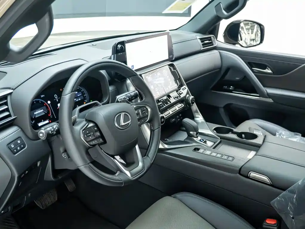 Lexus LX — миниатюра 7