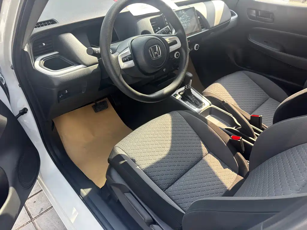 Honda Fit — миниатюра 6