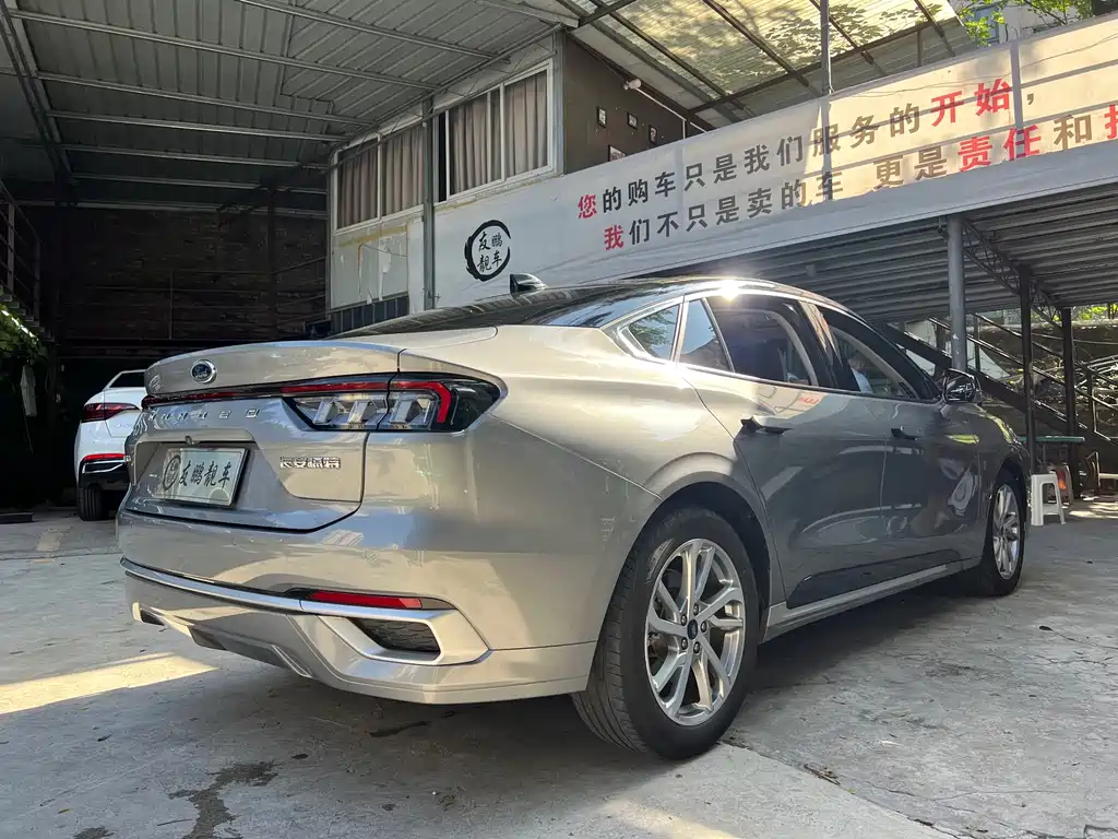 Ford Mondeo — миниатюра 22
